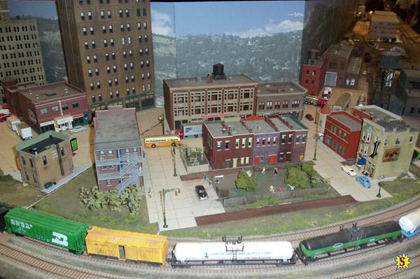train_show_045 train_show_045