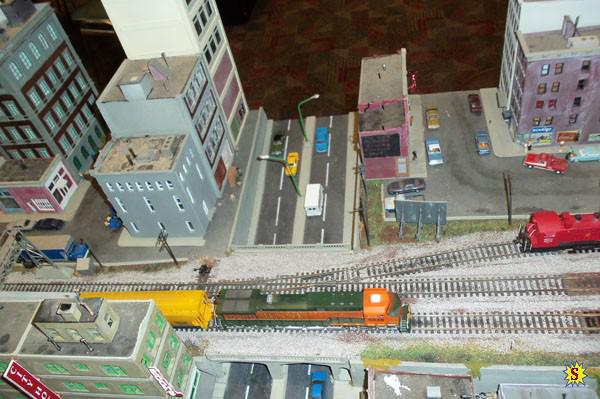 train_show_050 train_show_050