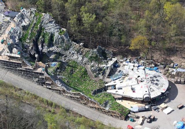 millennium_falcon_005