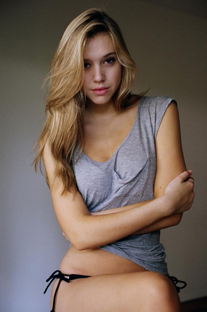 alexisren_085