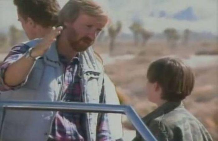 behindterminator2_024