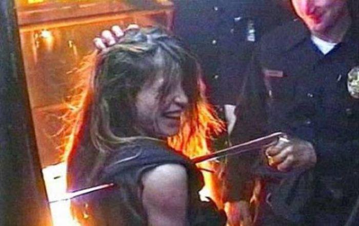 behindterminator2_030