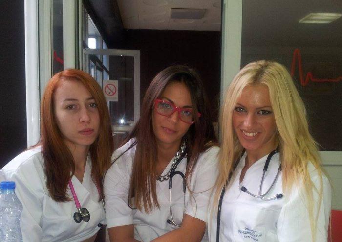 cardiologistbabe_002