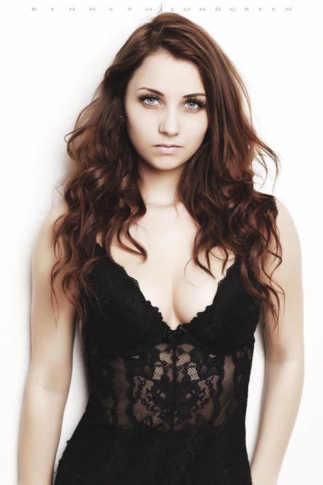 danishnikitaklaestrup_021