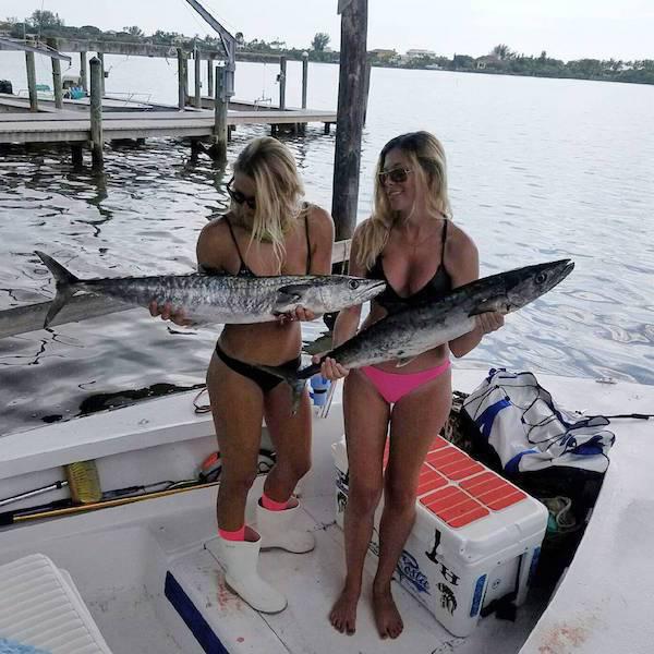 fishinggirls_026