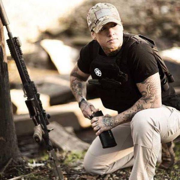 girlhuntspoachers_002