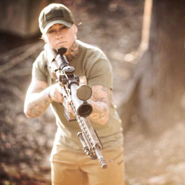 girlhuntspoachers_010