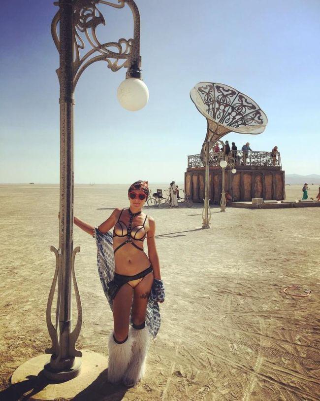 girlsofburningman2017_026 girlsofburningman2017_026
