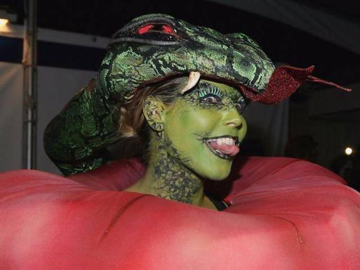 heidiklumqueenhalloween_011