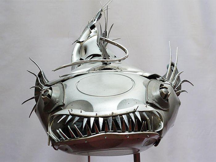 hubcapsculptures_014 hubcapsculptures_014
