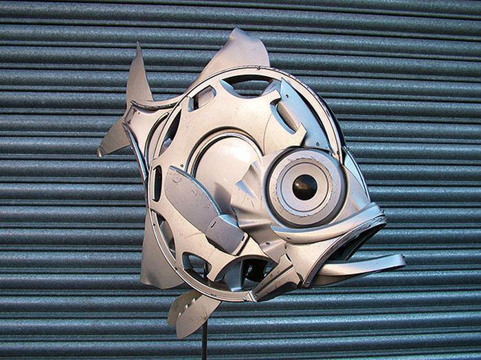 hubcapsculptures_020 hubcapsculptures_020