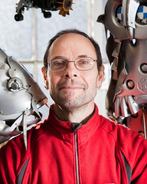 hubcapsculptures_021