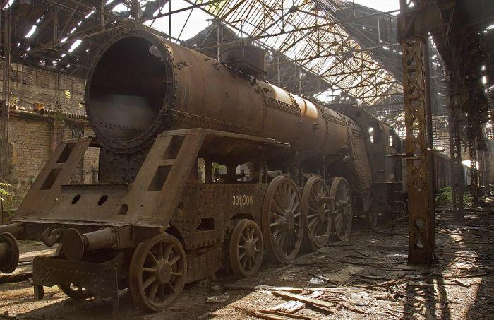 hungariantraingraveyard_001 hungariantraingraveyard_001