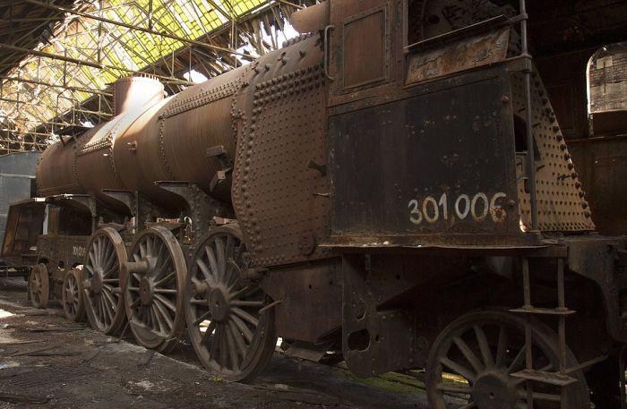 hungariantraingraveyard_002 hungariantraingraveyard_002