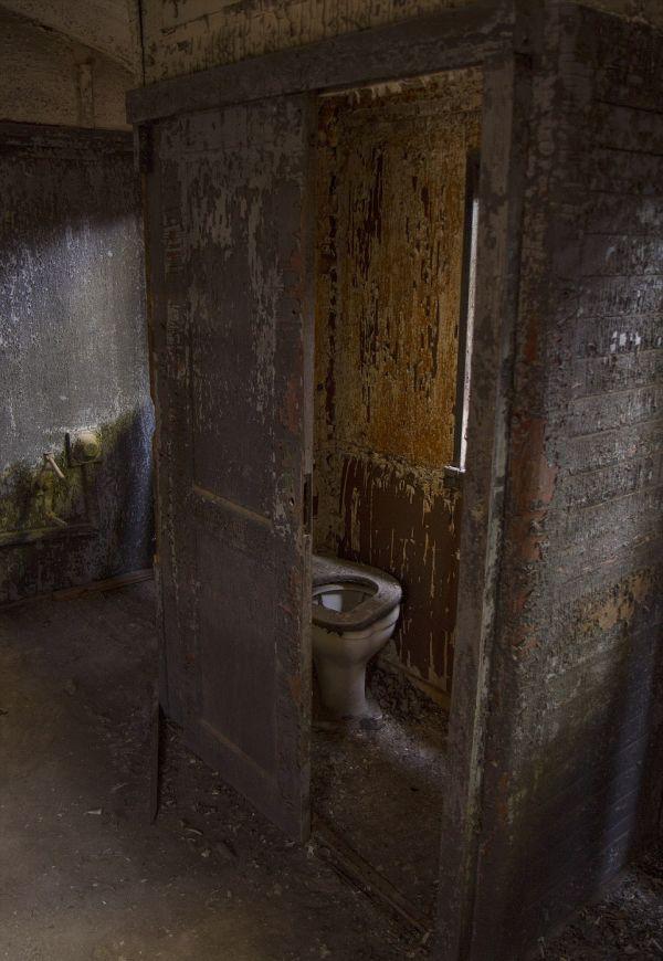 hungariantraingraveyard_013