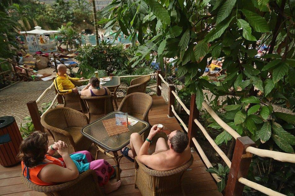 indoorbeachresort_002