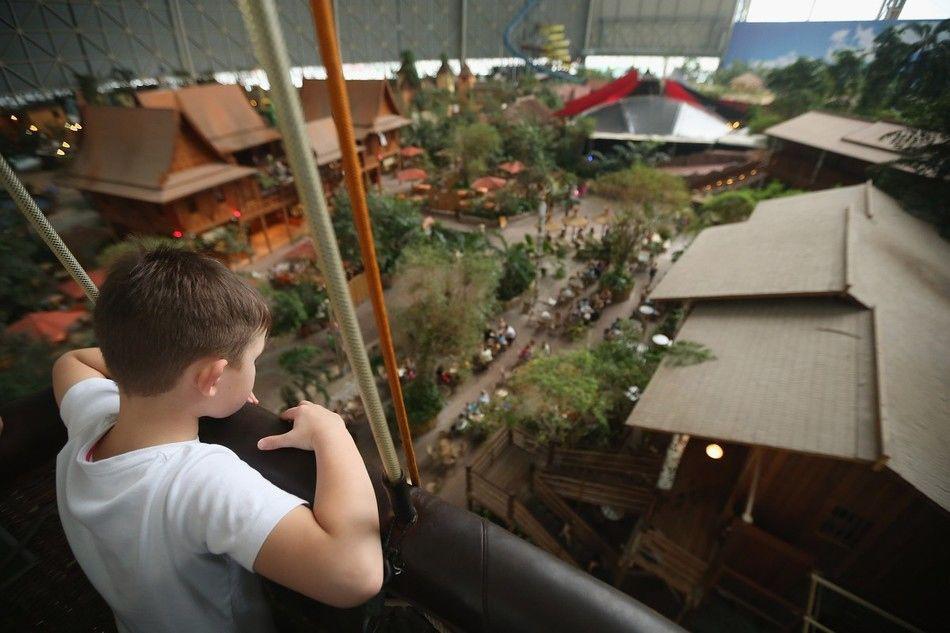 indoorbeachresort_006