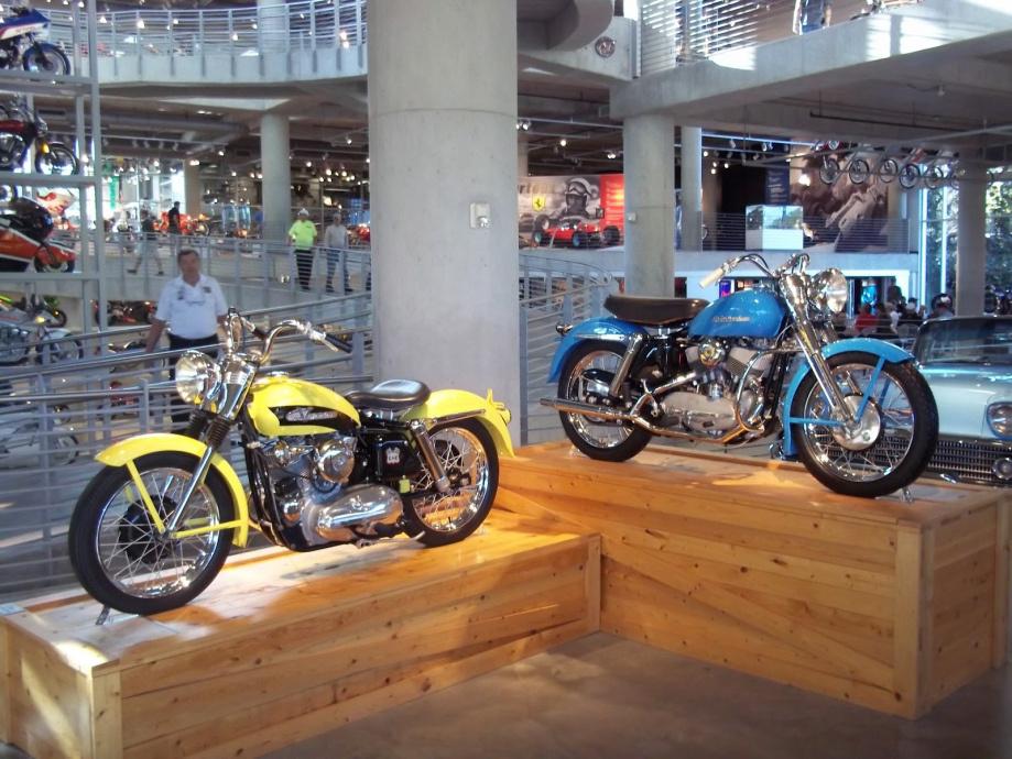 largestmotorcyclecollection_004