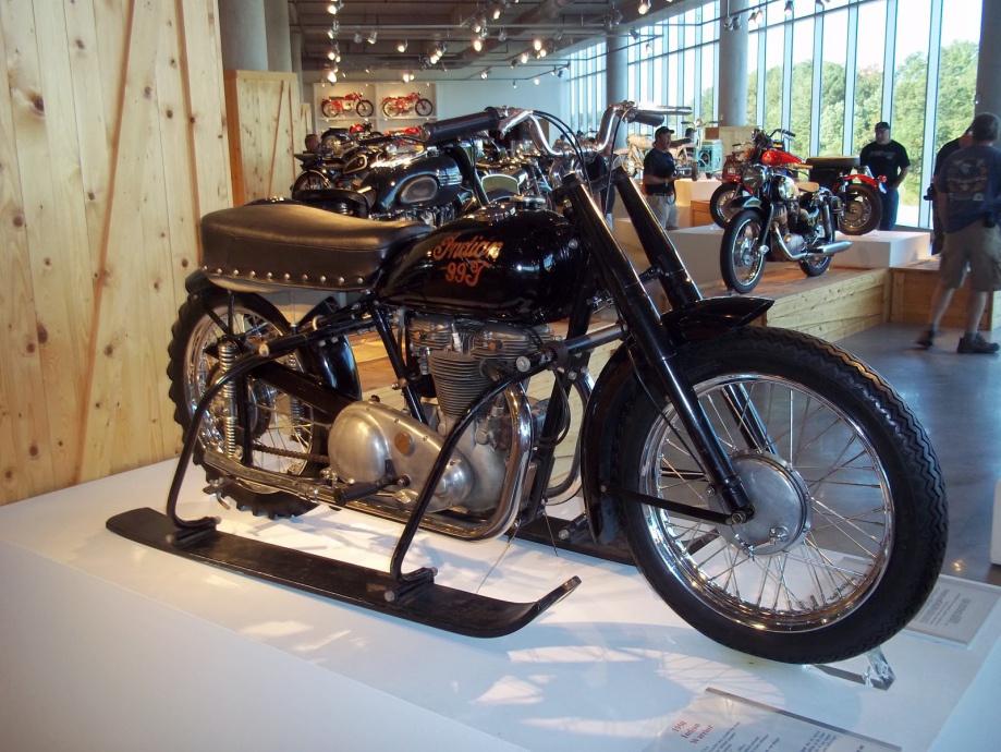 largestmotorcyclecollection_006