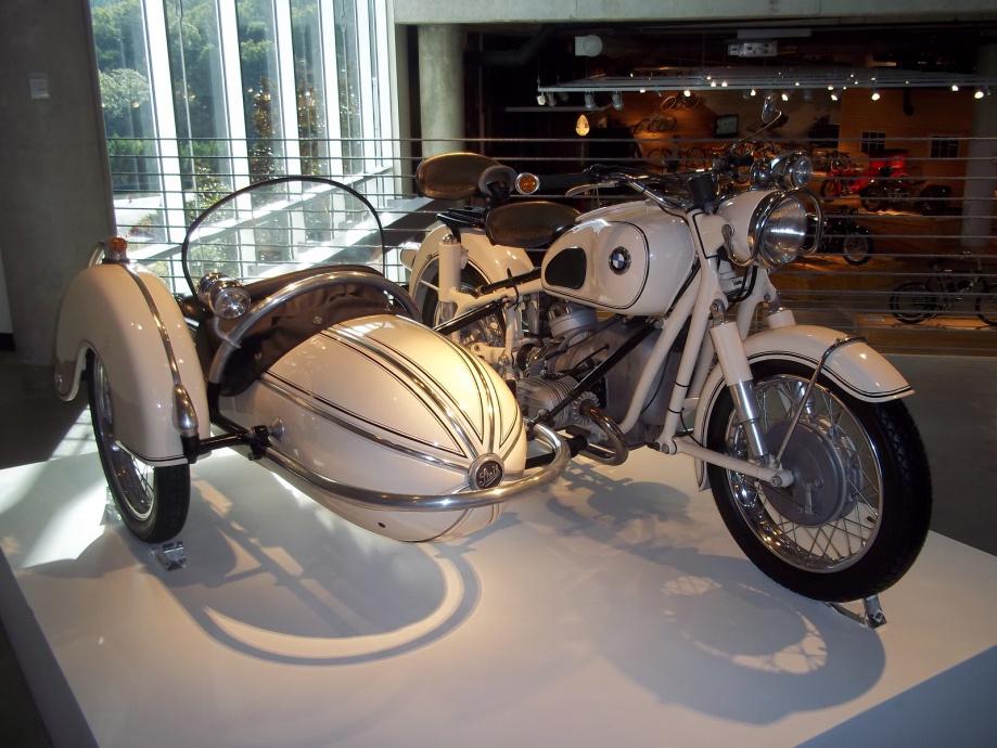 largestmotorcyclecollection_028