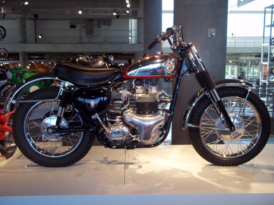 largestmotorcyclecollection_029