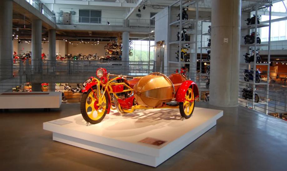 largestmotorcyclecollection_046