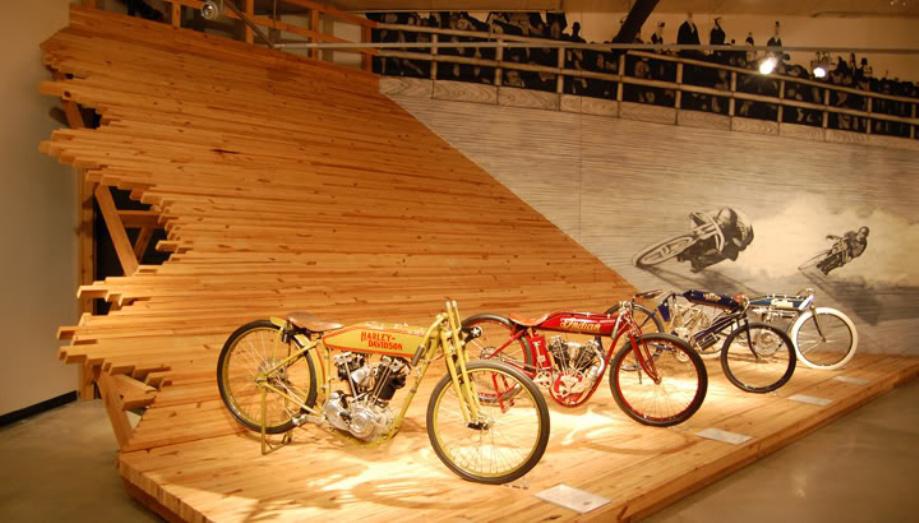 largestmotorcyclecollection_048