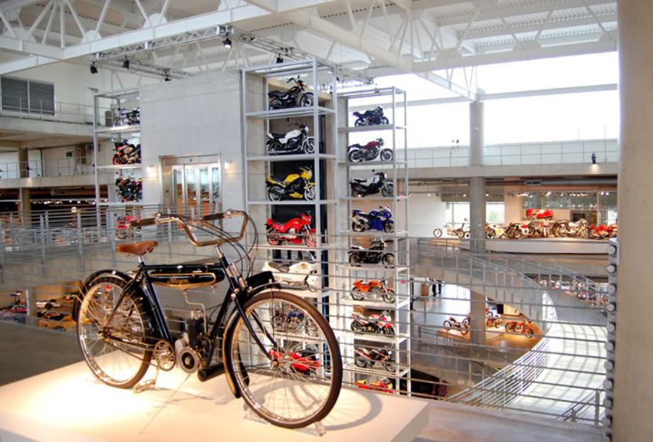 largestmotorcyclecollection_058