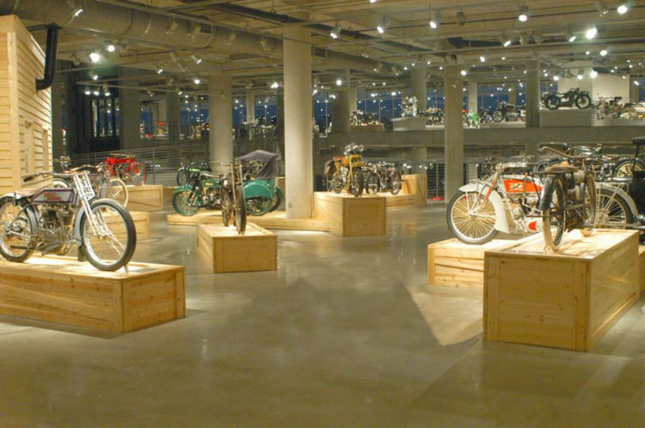 largestmotorcyclecollection_074 largestmotorcyclecollection_074