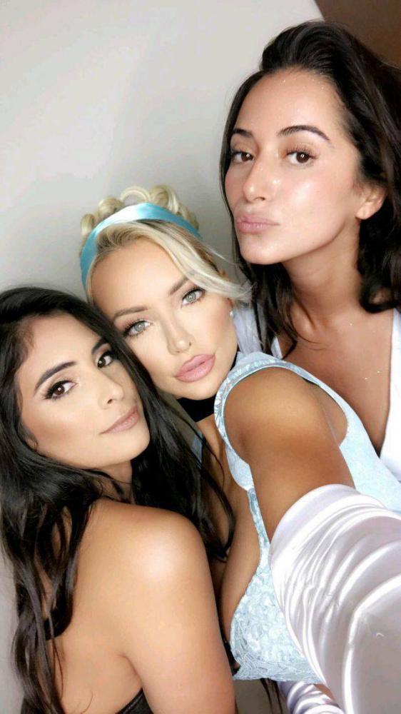 lindseypelasmaximhalloween_008