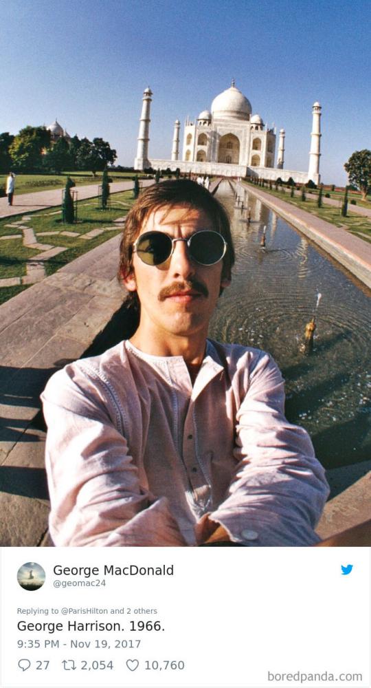 parishiltonselfie_017