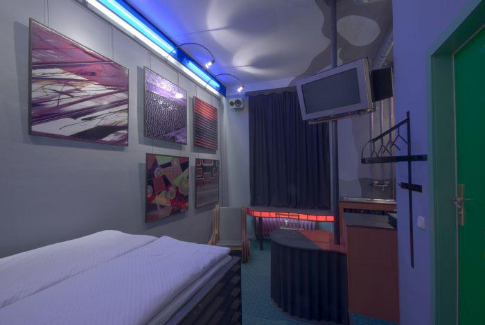 propellerislandcitylodge_008