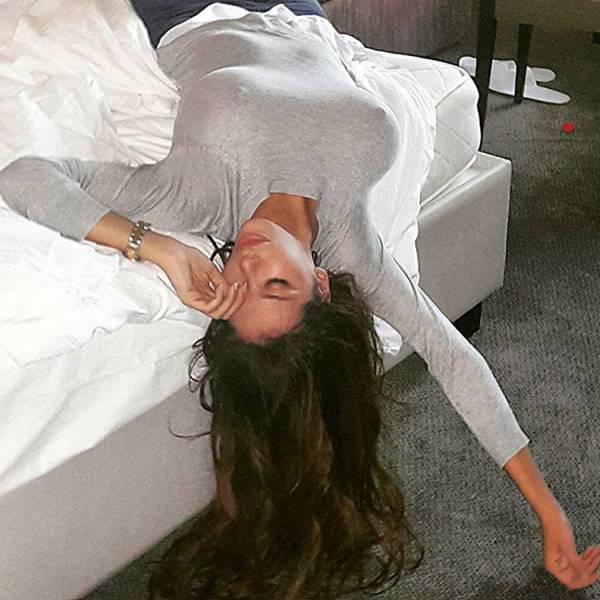 sorajavucelicplaymatepolitics_031