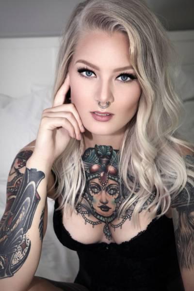 tattoogirls2_001 tattoogirls2_001