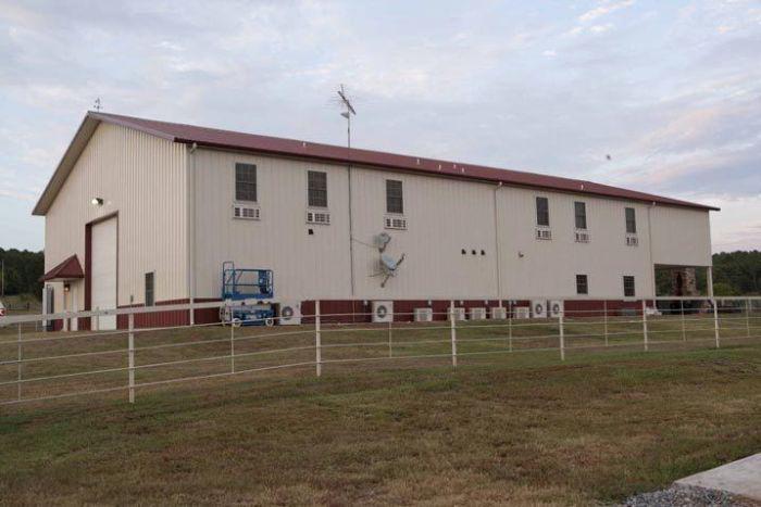 txbarnbachelorpad_002