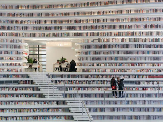 worldsbiggestlibrary_004