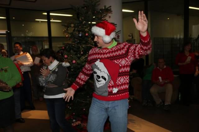 christmassweaters_007