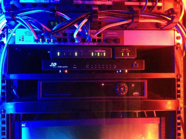 homeservergamingroom_010