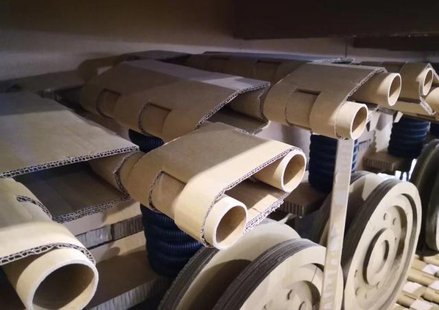 cardboardtank_005