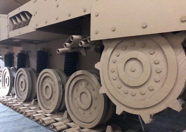 cardboardtank_006