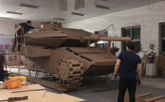 cardboardtank_010