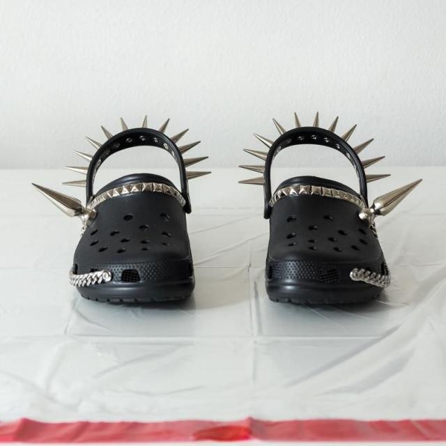 gothiccrocs_001 gothiccrocs_001