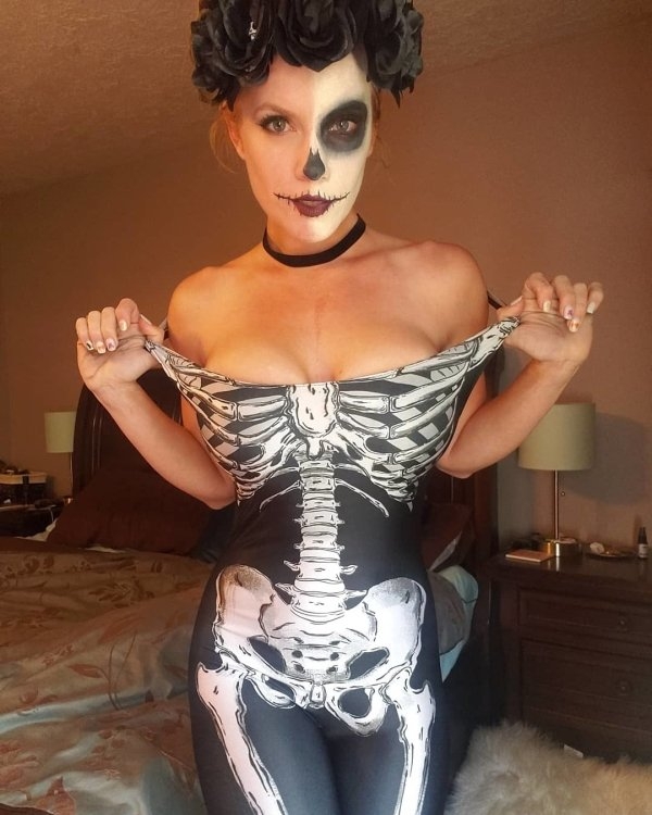 sexyhalloweencostumes_002