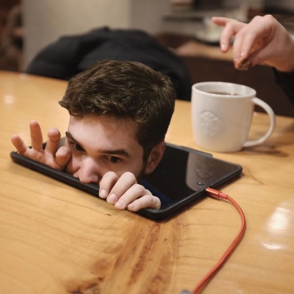 surrealbenrobins_017