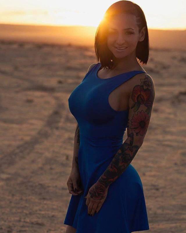 tightdresses_059