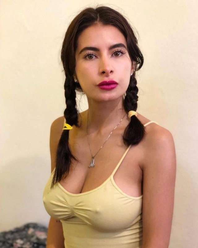 braless6_053