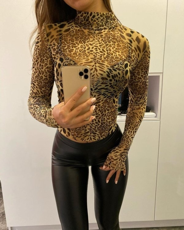 girlsinlatexleather_013