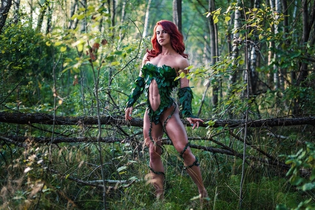 juliamasinapoisonivy_002