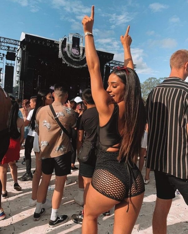 girlslacefishnet3_009