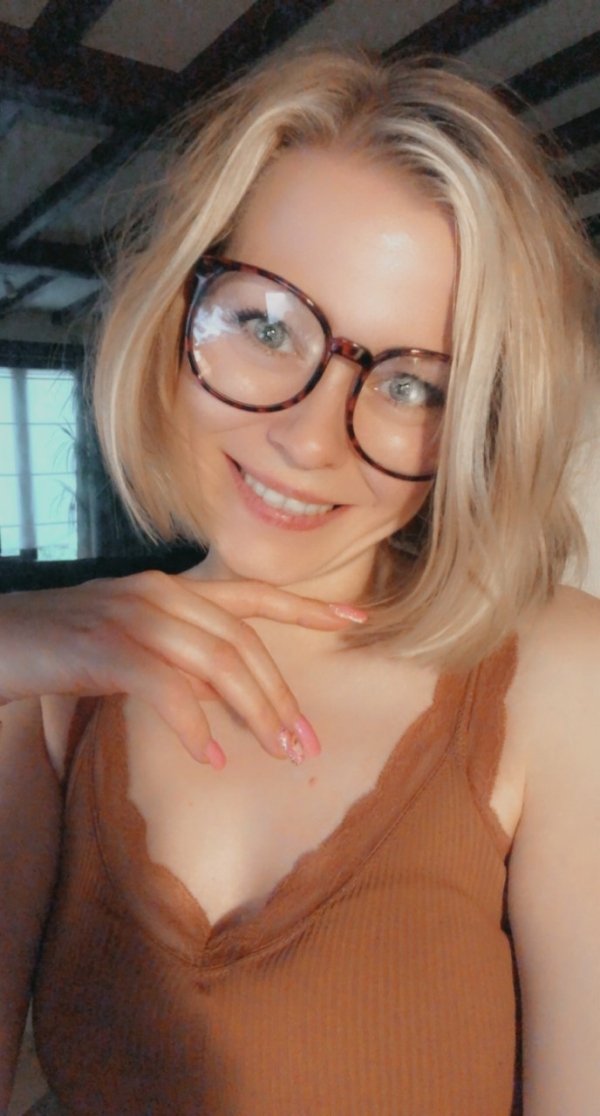 girlswithglasses5_009